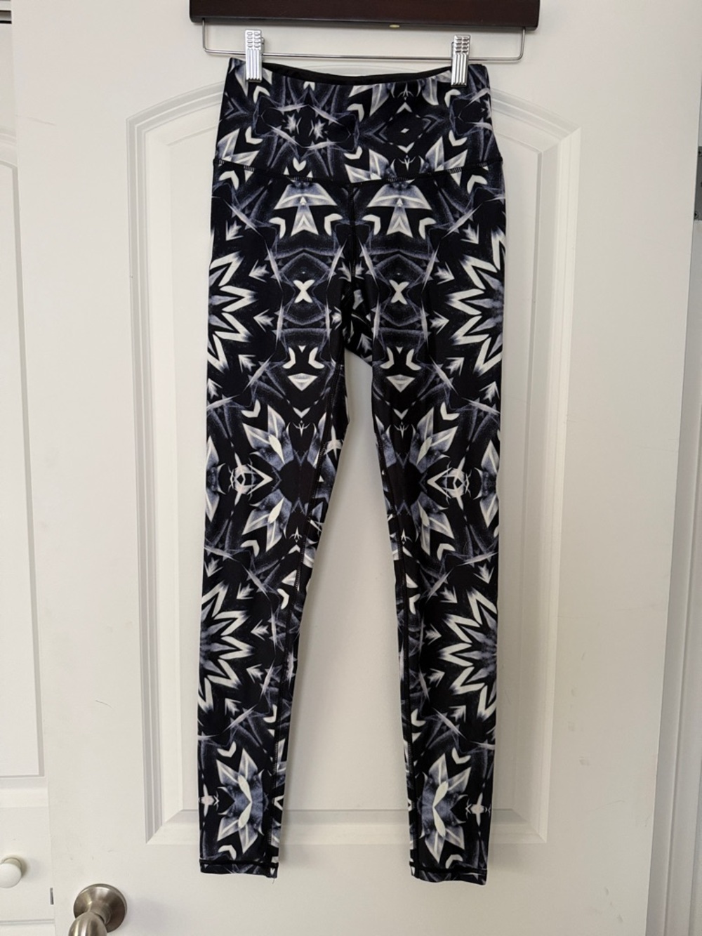 Wolven Women's Black & White Patterned Leggings - Raina pattern